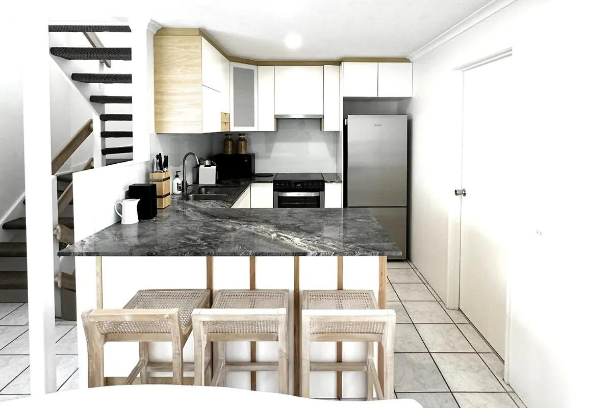 Coastal Modern 3 Bedroom Townhouse Noosaville