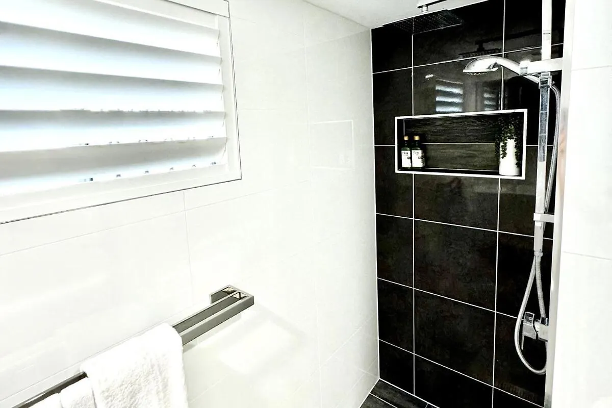 Coastal Modern 3 Bedroom Townhouse Noosaville